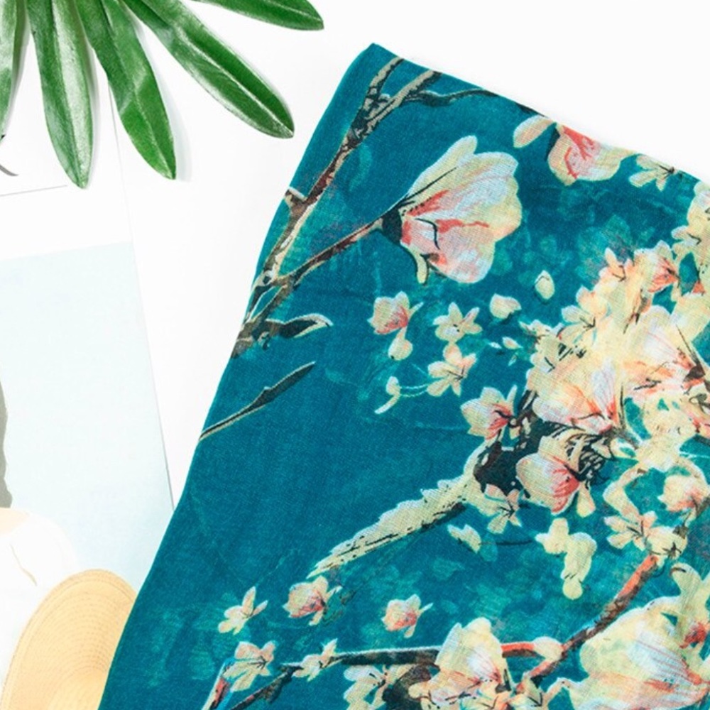 Beautiful cotton linen bird scarves - Picture 3 of 3